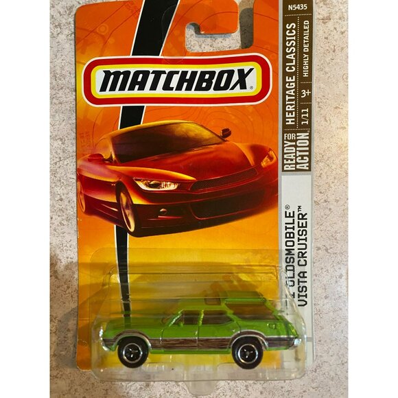 Matchbox 2009 #1 '71 Oldsmobile Vista Cruisers Bundle of 3 - Picture 2 of 11